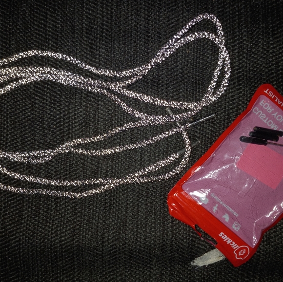 Adidas Yeezy Boost 350 v2 blacks sz 11 - Picture 9 of 11